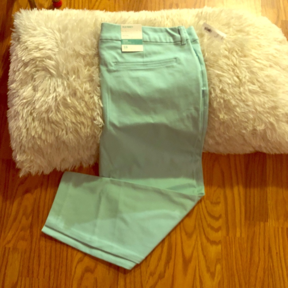 ❤️ Old Navy pixie pants